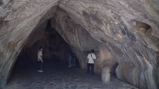 杭州灵隐寺一线天视频素材模板下载