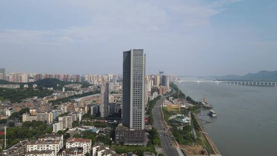 航拍湖北宜昌沿江大道城市高楼视频素材模板下载