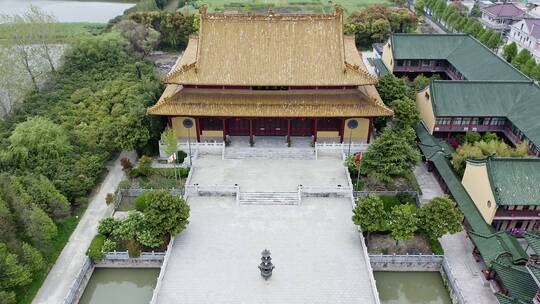 江苏兴化市乌巾荡风景区上方寺