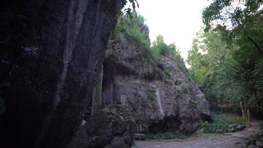 杭州飞来峰灵隐寺青林洞