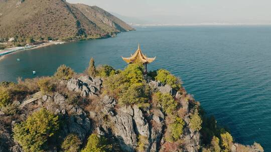 航拍4K抚仙湖生态环境海岸清澈水质宣传片