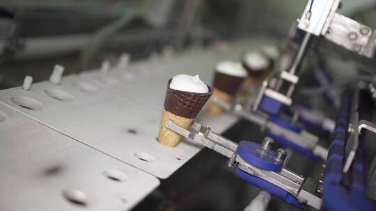 冰淇淋生产特写