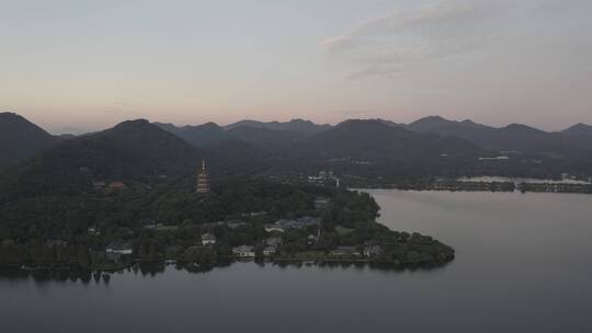 杭州西湖雷锋塔远景