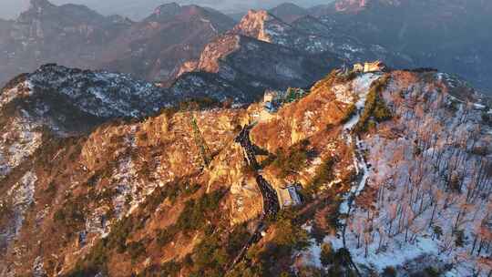 春节期间，泰山景色美，人气旺