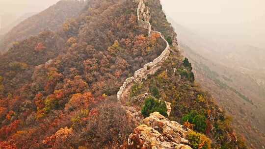 北京秋天司马台长城群山红叶大气宣传片