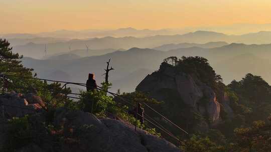 航拍辽宁鞍山千山日出大美风景山峰