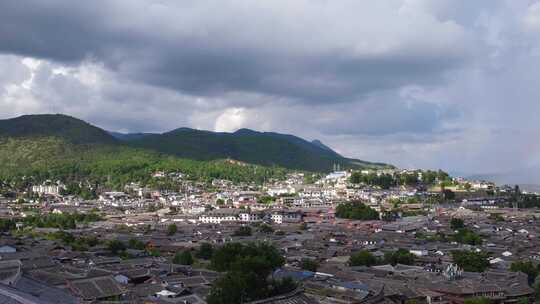 云南丽江古城彩虹风景