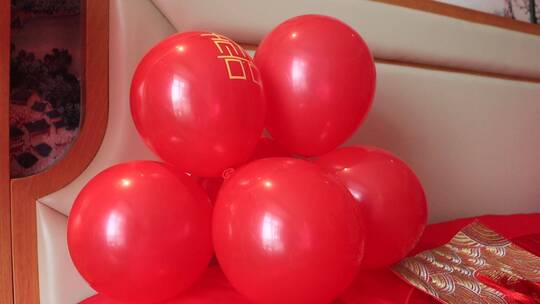 喜庆日子红色气球