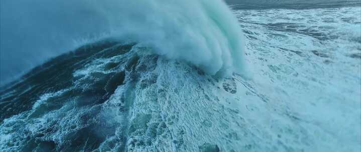 航拍巨大海浪海风海洋波浪