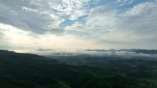 山峰日出航拍山丘鸟瞰远山丘陵风景乡村风光