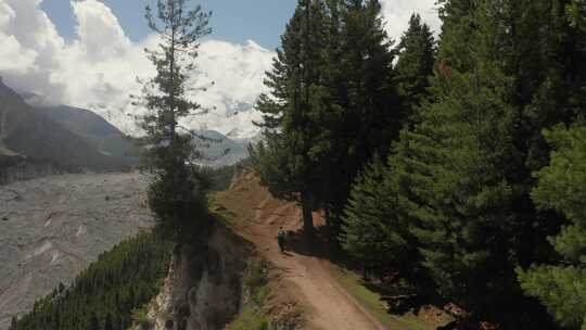 徒步旅行，巴基斯坦，山谷，山