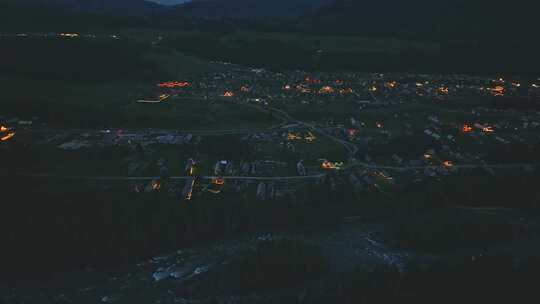 航拍夏季的新疆禾木村夜景