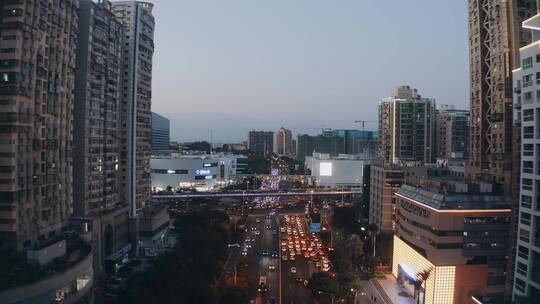 航拍城市晚高峰道路交通车流