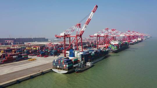 集装箱港口货运物流码头吊车运输视频素材模板下载