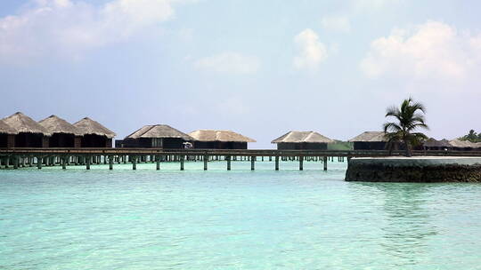 马尔代夫海岛上水上的酒店(4)