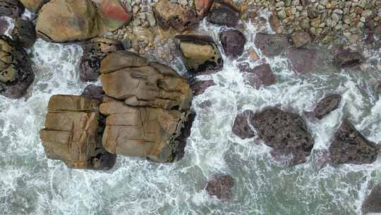 大海海浪礁石波浪航拍