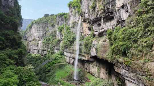 恩施大峡谷七星寨云龙地缝山间瀑布溪流