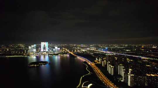 苏州东方之门文化艺术中心金鸡湖夜景