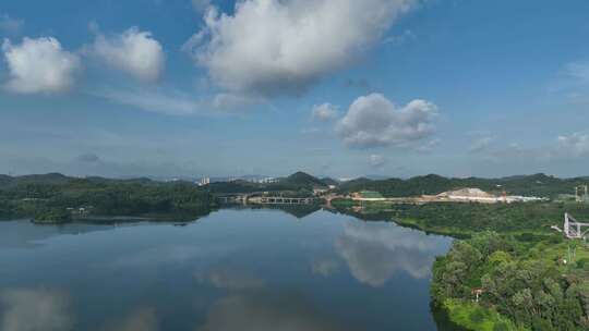 白鹭湖水库自然风光临湖小区住宅航拍