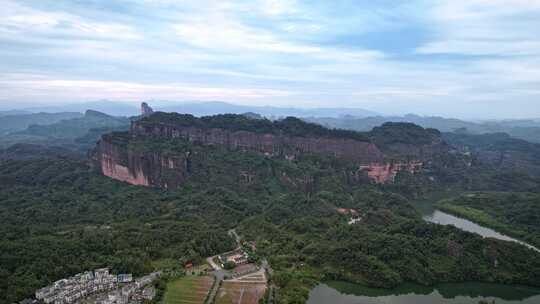 航拍韶关丹霞地貌 丹霞山阳元峰长老峰景区