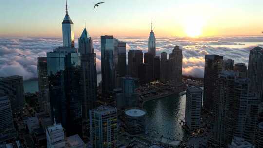 高空俯瞰城市云海日出景象