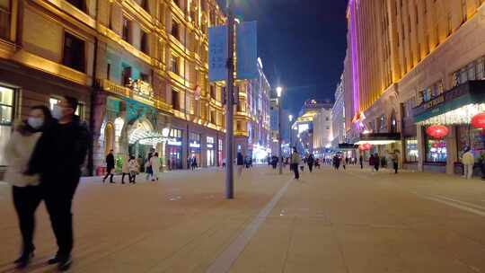 上海外滩夜晚南京路步行街夜景人流视频素材