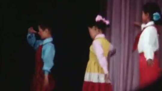70年代学校表演节目
