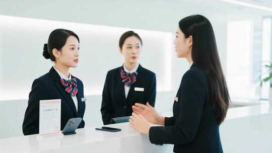 商务办公场景前台人员沟通