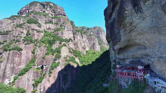 航拍福建漳州平和灵通岩悬空寺青云寺