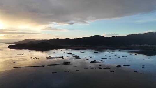 清晨海上日出云海水墨画航拍南澳岛