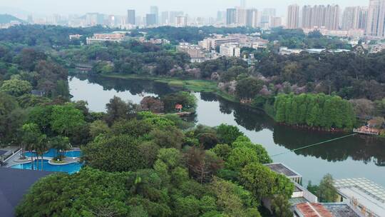 广州越秀区麓湖公园