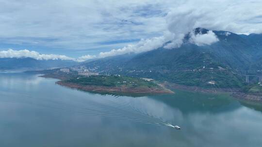 湖泊湖畔城市美景