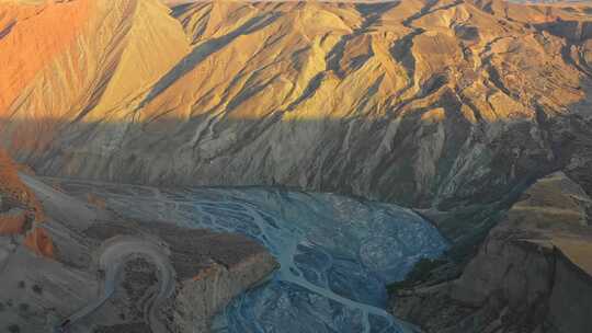 新疆安集海大峡谷航拍视频素材模板下载