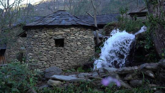 溪流小瀑布慢动作