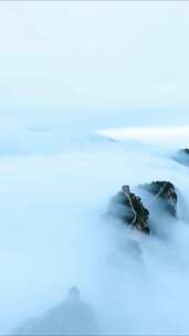 中国万里长城云海气势磅礴水墨山水竖屏