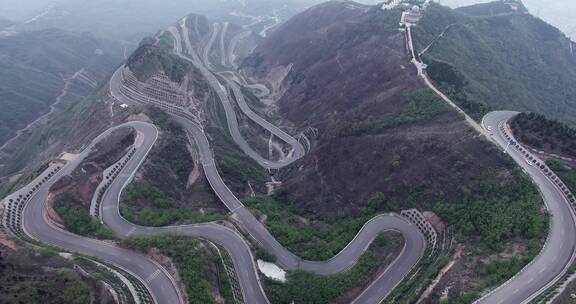 华山盘山路航拍