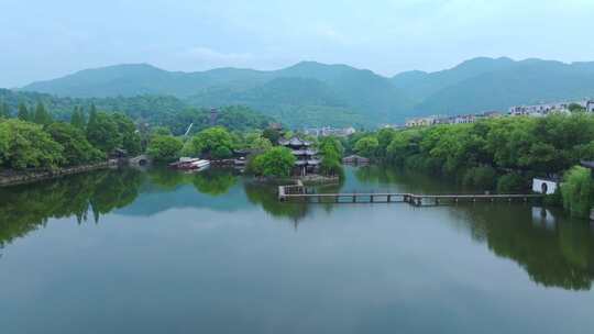 航拍浙江省台州市临海市东湖台州府城风景区