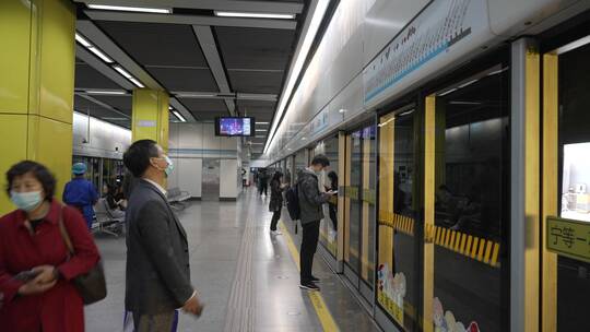 松江新城地铁站