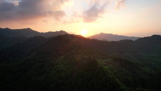 新农村大山田野森林日出日落夕阳朝阳