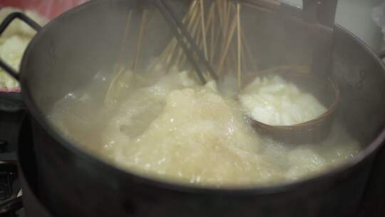 山西吕梁离石区地方特色美食小吃串串香