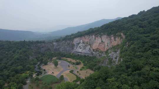 湖北襄阳孟浩然雕像航拍