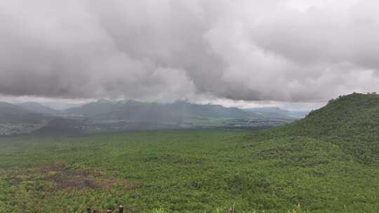 云南腾冲火山口