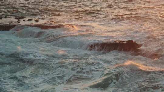 海边海浪浪花冲击