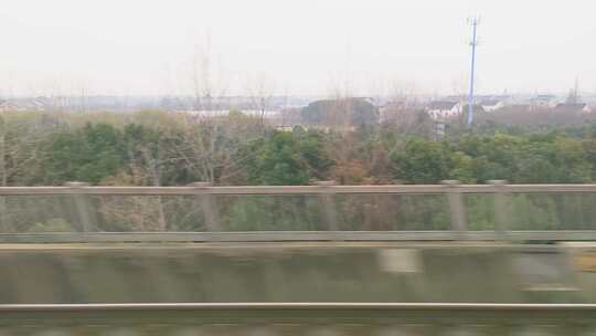 旅行旅途火车动车高铁窗外的风景视频素材