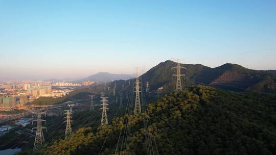 深圳坪山电线塔电力输送C