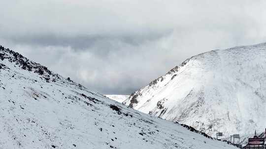 西藏昌都左贡雪山航拍0081