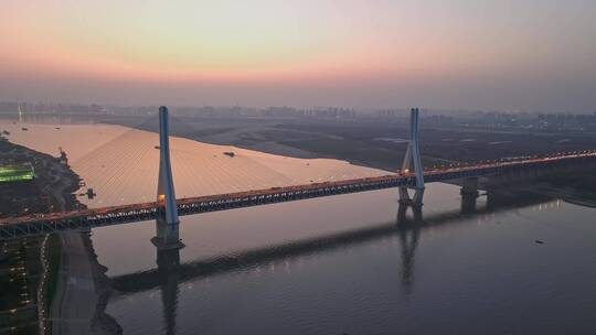 武汉天兴洲大桥环绕镜头