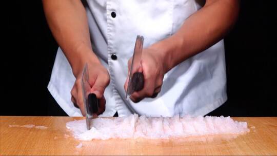 厨师双刀切肉鱼肉猪肉牛肉视频素材模板下载