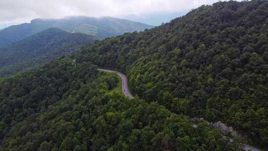 航拍森林盘山公路