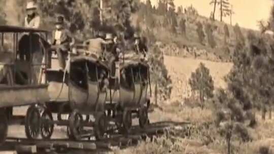 最早的蒸汽火车